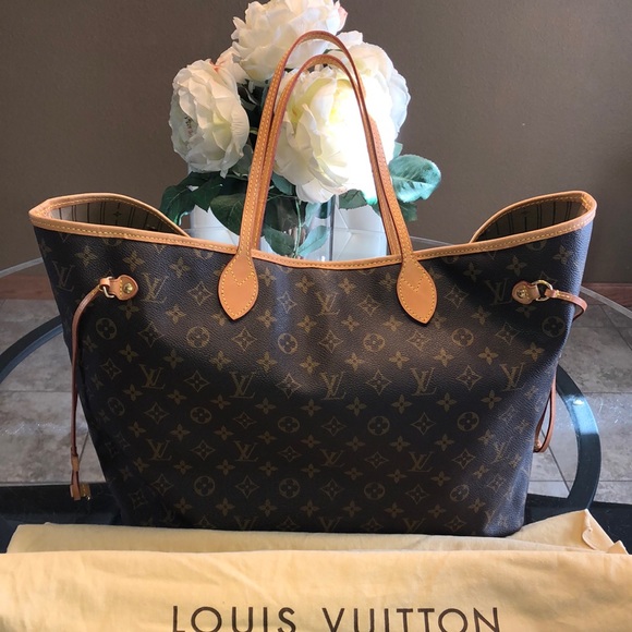 Louis Vuitton Handbags - Louis Vuitton Monogram Neverfull GM❤️!